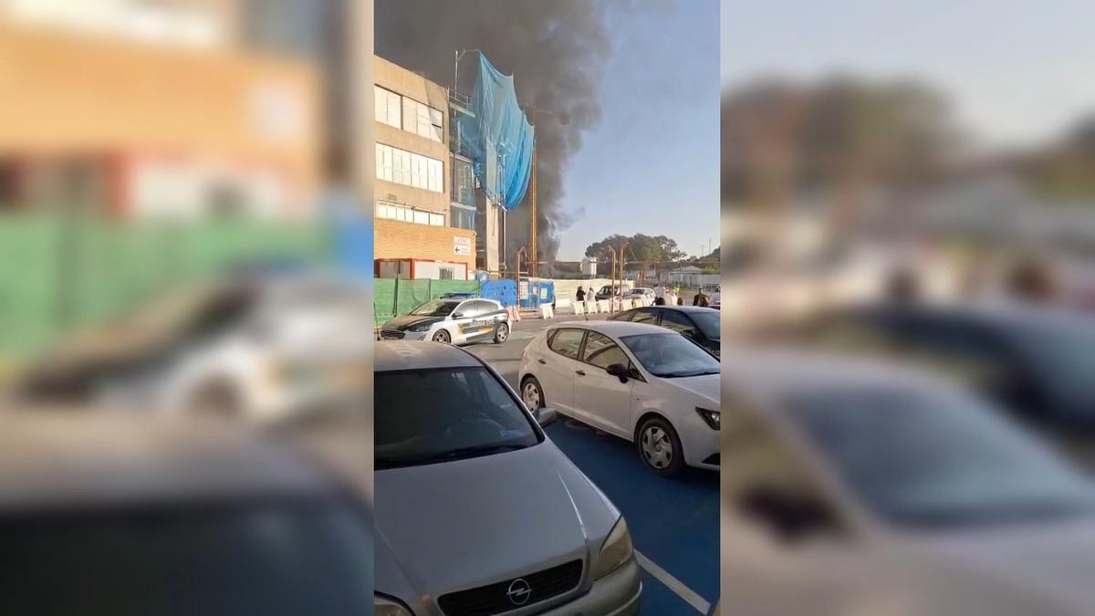 Incendio en la zona de obras del Hospital de La Vila