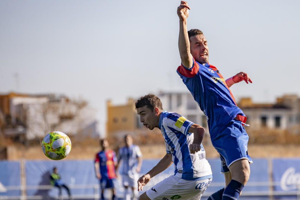 El Langreo prende la mecha del Atlético Baleares