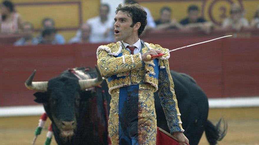 Ésta es la imagen más esperada por la afición taurina desde la casi trágica cogida en Aguascalientes (México): José Tomás, de nuevo en los ruedos.