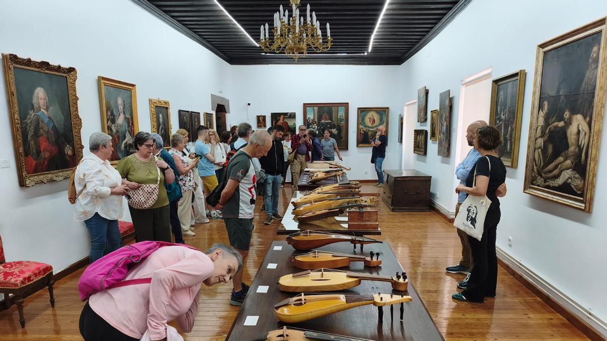 VÍDEO | Exposición de violas medievales en la Casa de Cultura de Toro