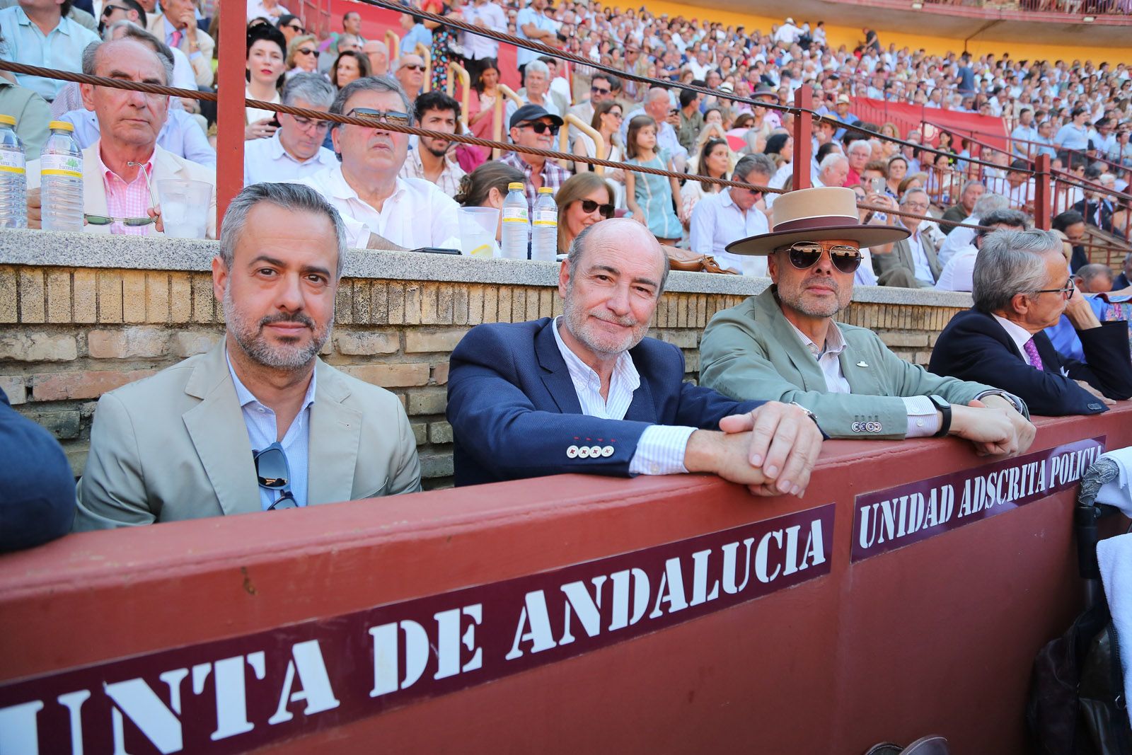 Román toma la alternativa y la puerta grande se abre para Roca Rey y Ortega