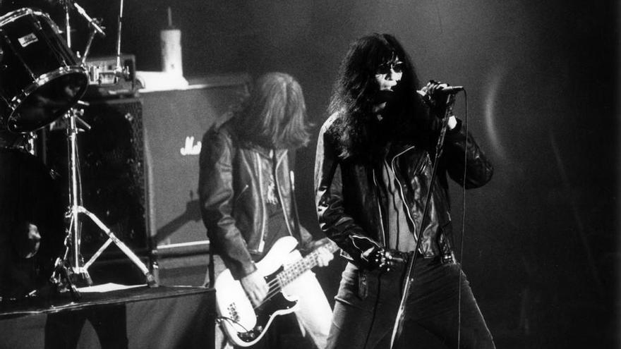 Los Ramones, durante un concierto en 1991.
