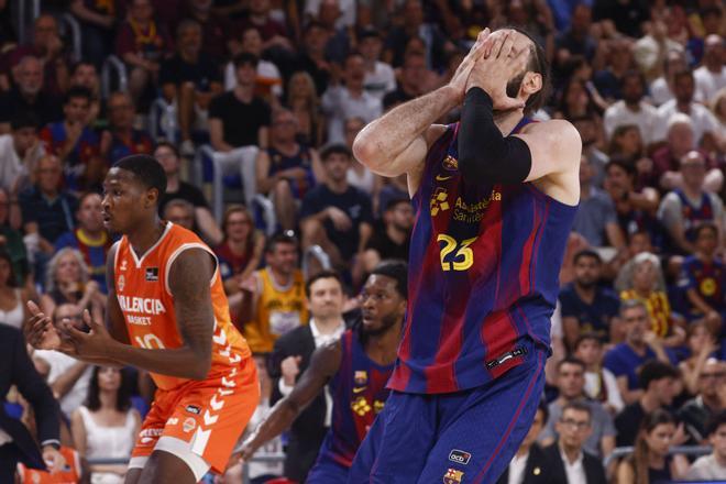 El Valencia gana la ACB y pone fin a otro proyecto fallido del Barça
