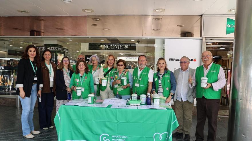 Córdoba se vuelca contra el cáncer con 27 mesas solidarias para impulsar la investigación y la atención a pacientes