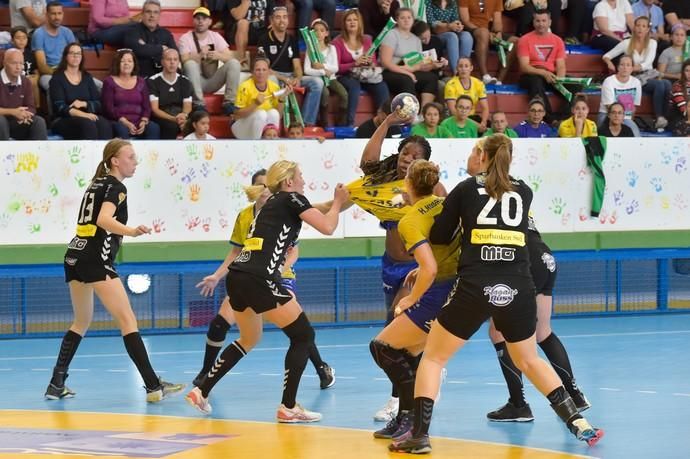 07-04-2019 TELDE. Ida de las semifinales de la Challenge Cup entre el Rocasa de Gran Canaria y el Kristianstad Handboll de Suecia  | 07/04/2019 | Fotógrafo: Andrés Cruz