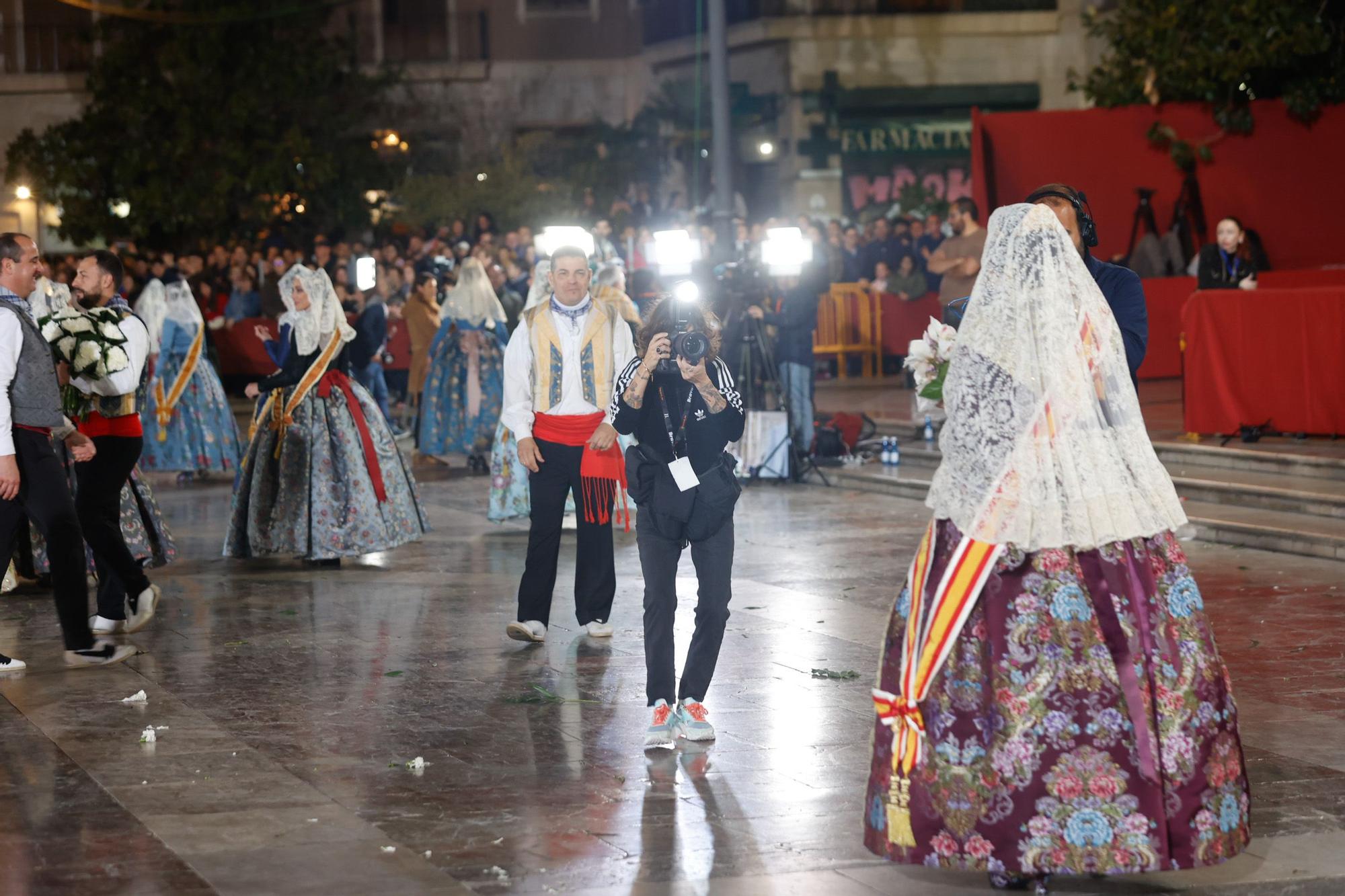 Búscate en el primer día de la Ofrenda en la calle de la Paz entre las 23 y las 24 horas