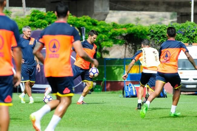 Entrenamienro de la UD Las Palmas previo a la ...