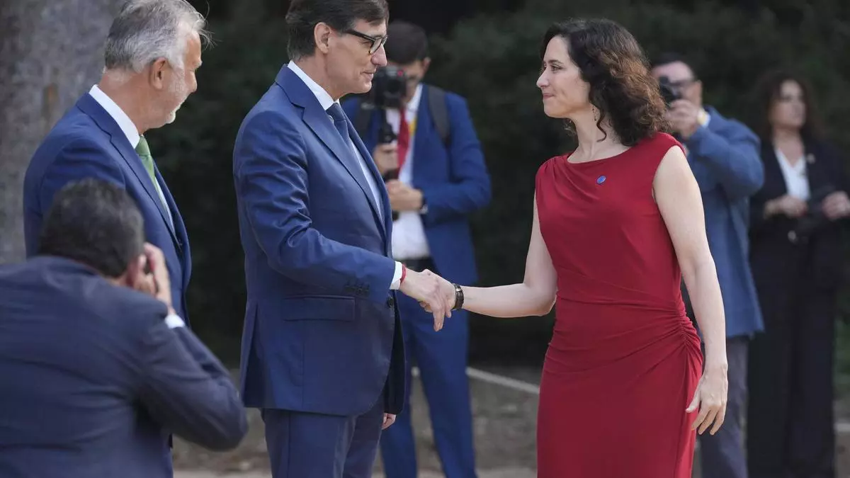 Ayuso, sobre las lenguas en la Conferencia de Presidentes: "Se quiere visibilizar un Estado plurinacional que no somos"