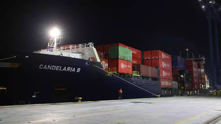 El Puerto de Alicante abre una nueva línea hortofrutícola con Senegal tras la llegada del primer barco desde Dakar