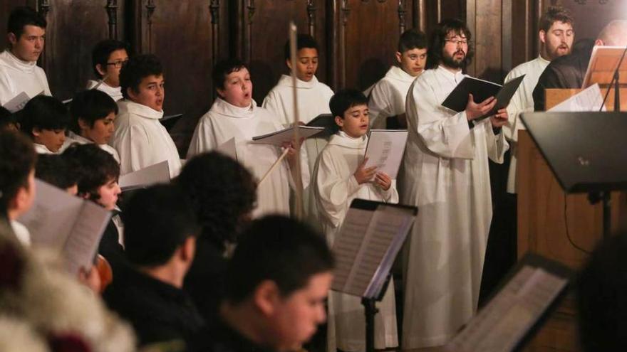 La Santina bendice la Semana de Música Religiosa de Avilés