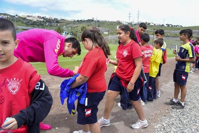 Entrenamiento de la UD Las Palmas en Barranco ...