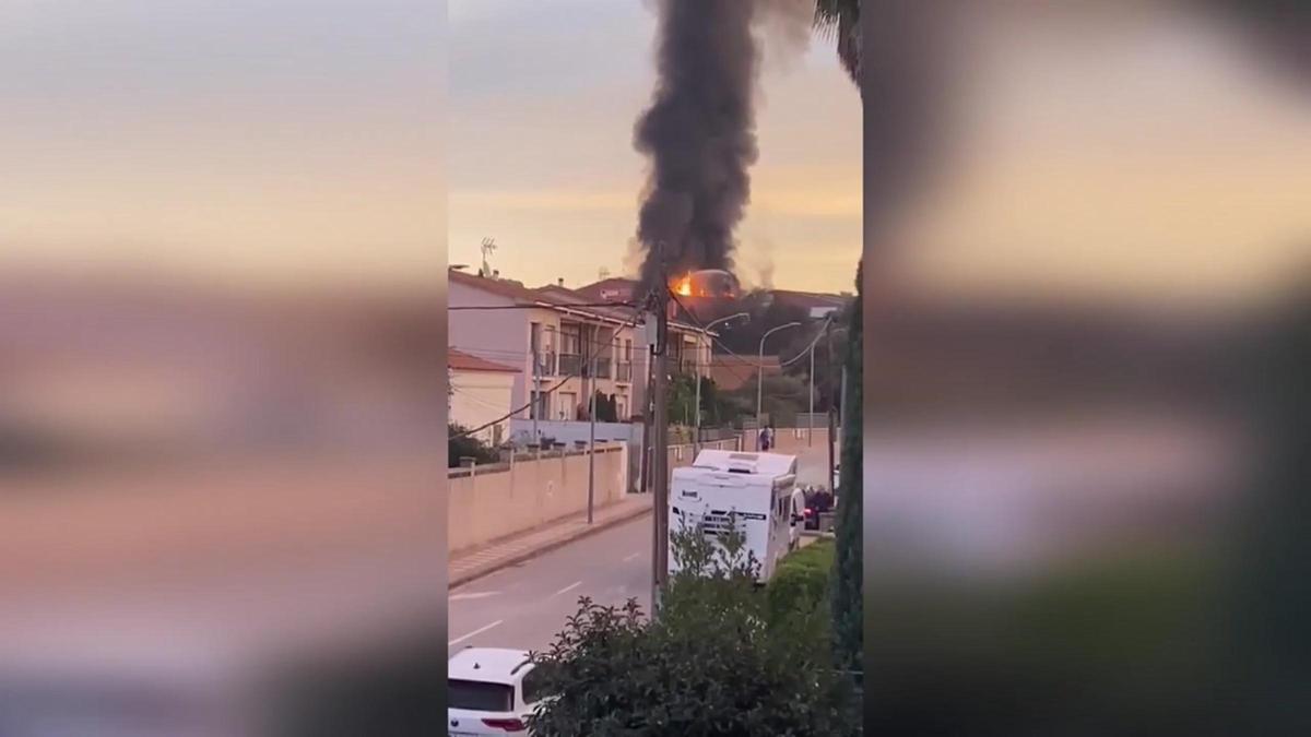 Incendio en una empresa de reciclaje de Caldes de Montbui