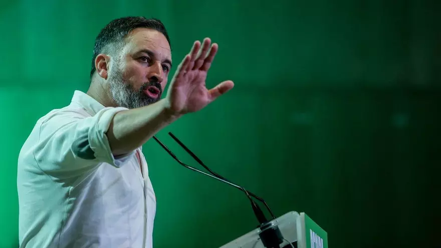 Vídeo | Santiago Abascal reclama al PP hablar en Extremadura