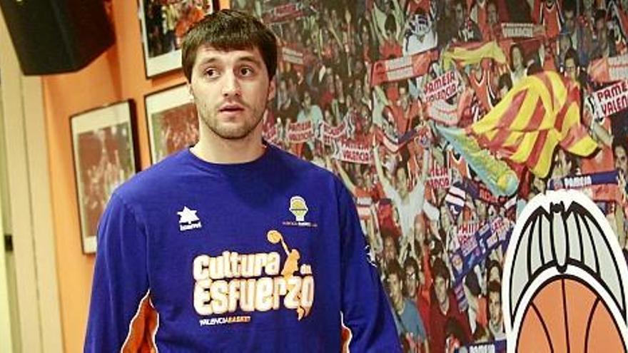 Markovic, en la sala de prensa de la Fonteta la pasada temporada.