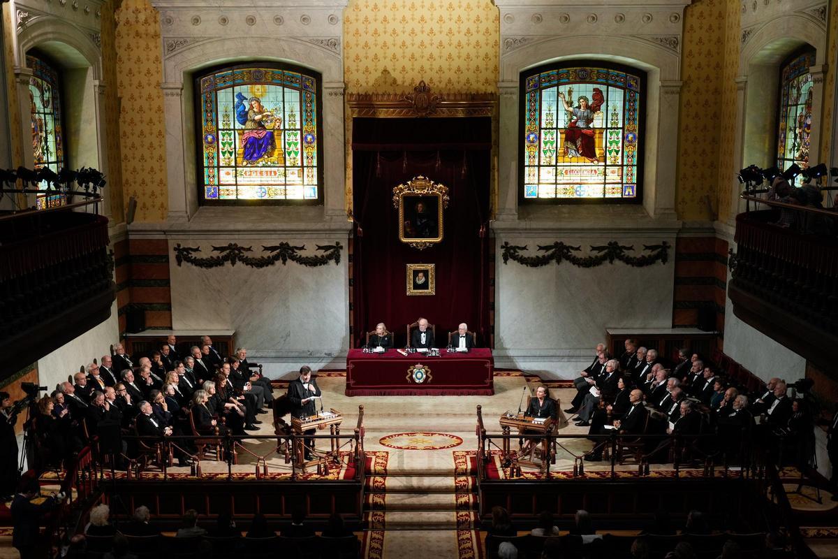 La Real Academia Española.