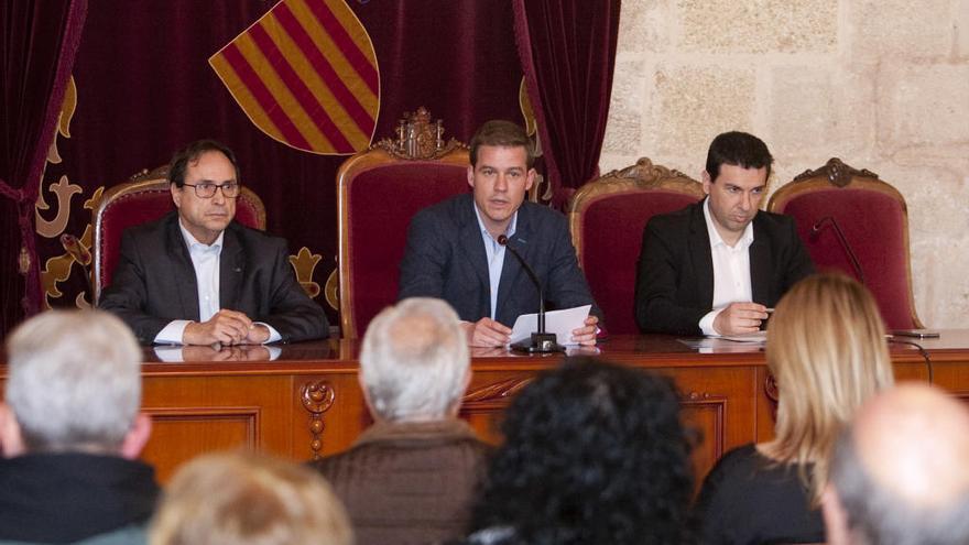 Vicent Soler clama contra Montoro en Xàtiva