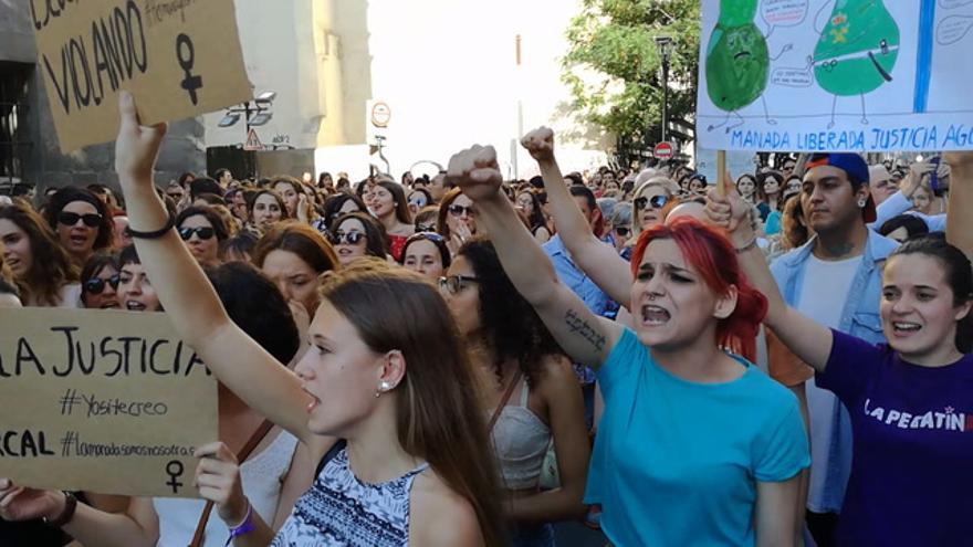 Manifestación contra la excarcelación de La Manada