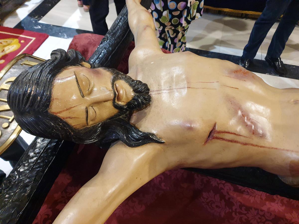Los vigueses reciben al Cristo de la Victoria