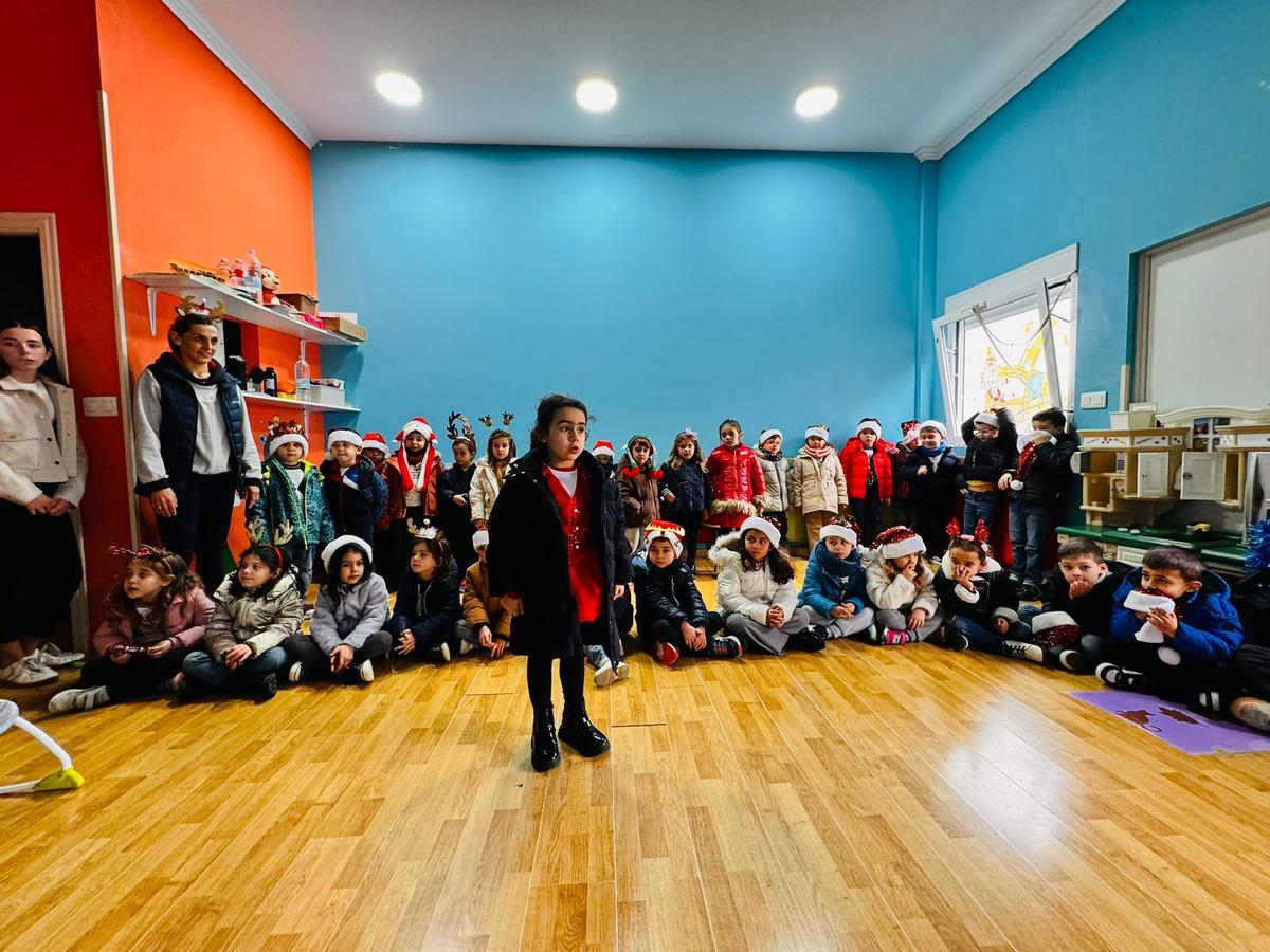 El colegio Virgen de la Vega de Benavente celebra la Navidad