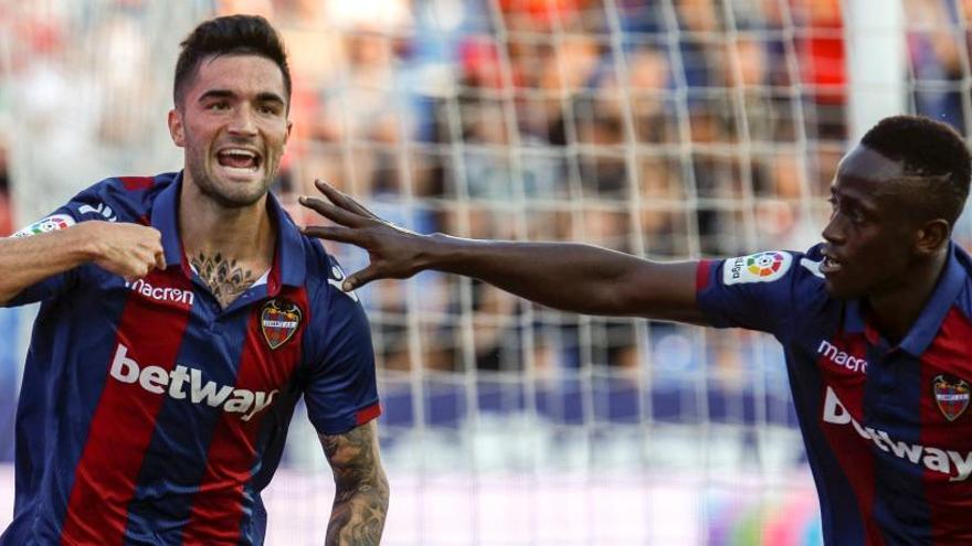 Jason celebra su gol ante el Alavés.