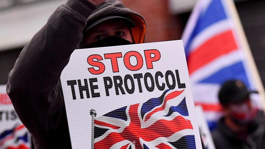 Protestas contra el protocolo de Irlanda del Norte recogido en el Brexit.