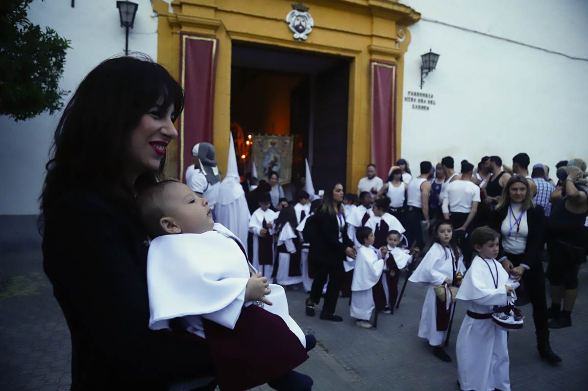 Salida procesional de la pro-hermandad de la Salud de Puerta Nueva