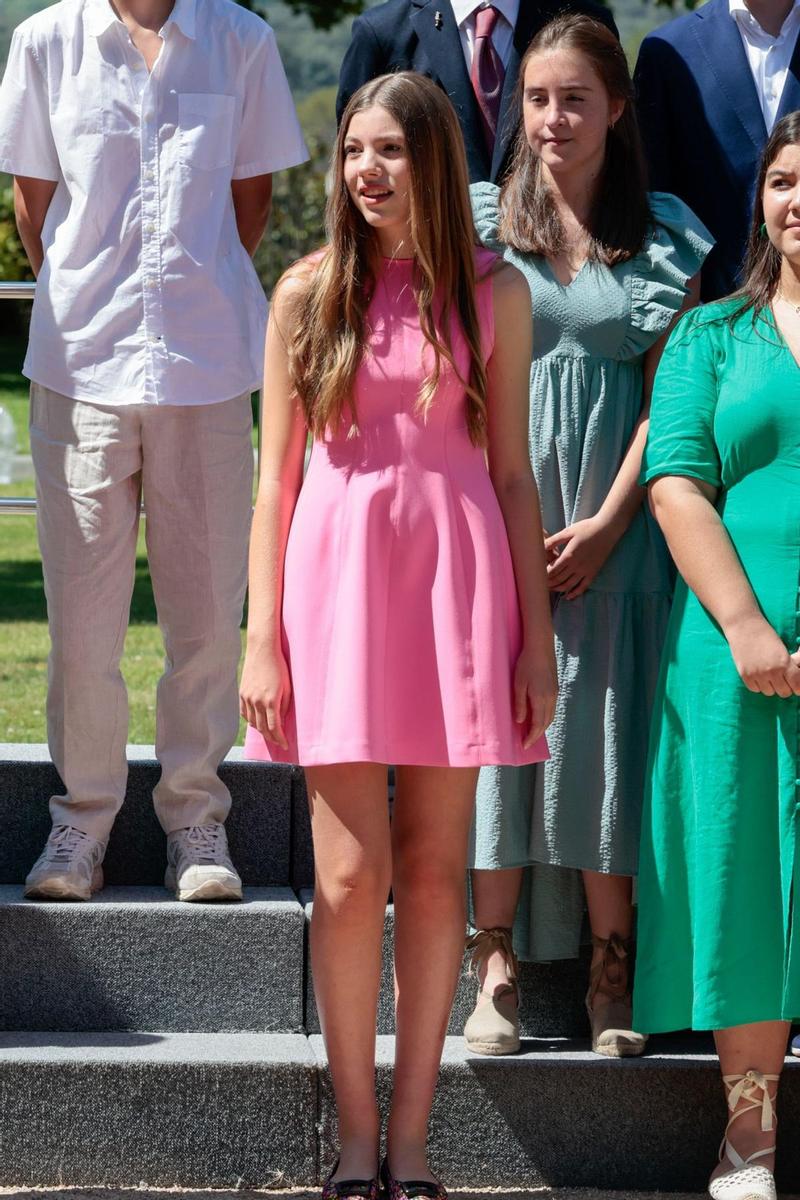 La infanta Sofía con vestido rosa