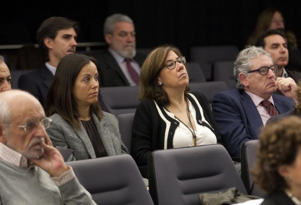 Conferencia de Andrés García Reche en el Club Mercantil