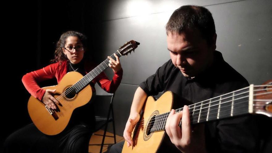 Els membres del duo de guitarra