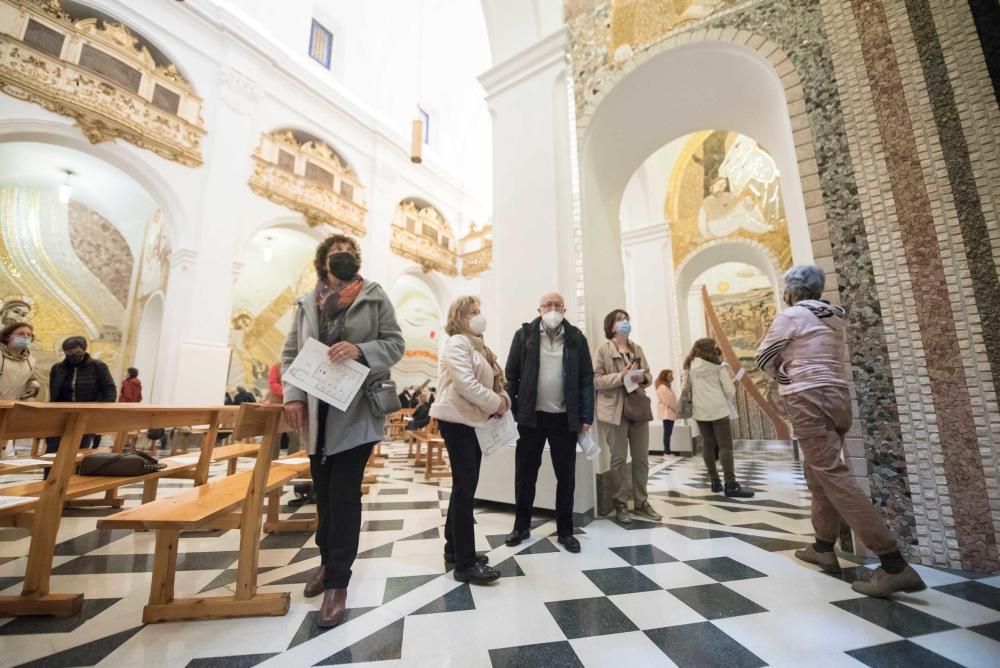 Presentació dels mosaics de La Cova