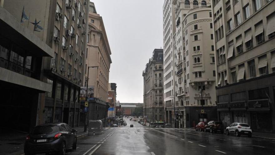 El centro de Buenos Aires amanece en medio de un apagón.
