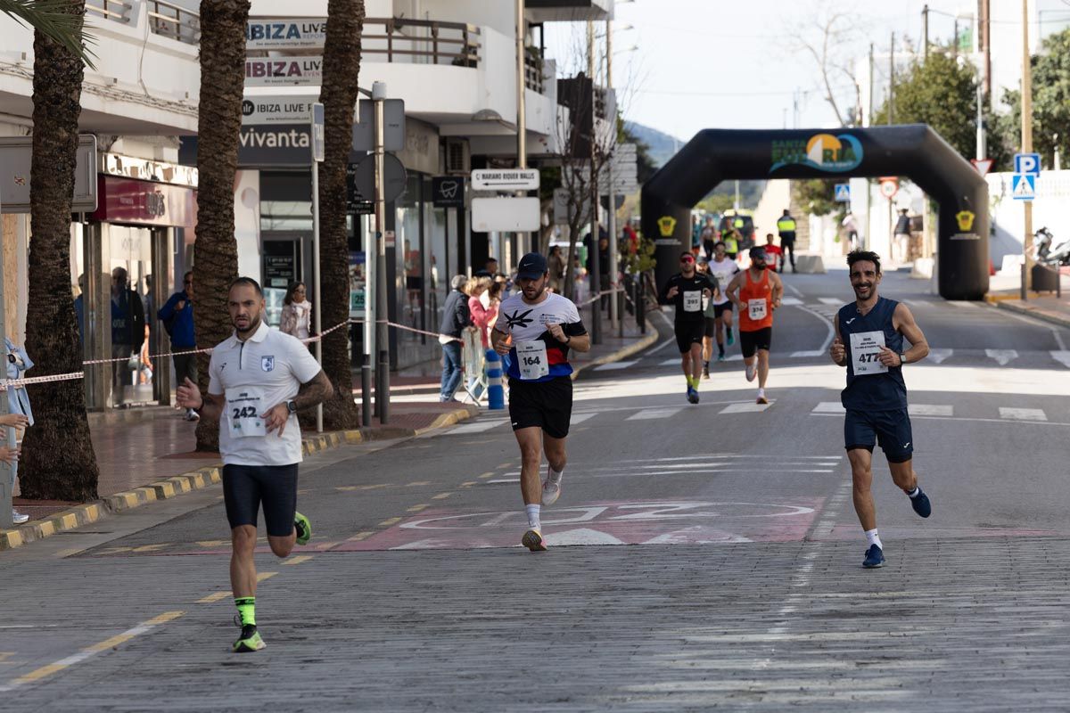 Mira aquí las imágenes de la cursa de Passeig a Passeig de Santa Eulària