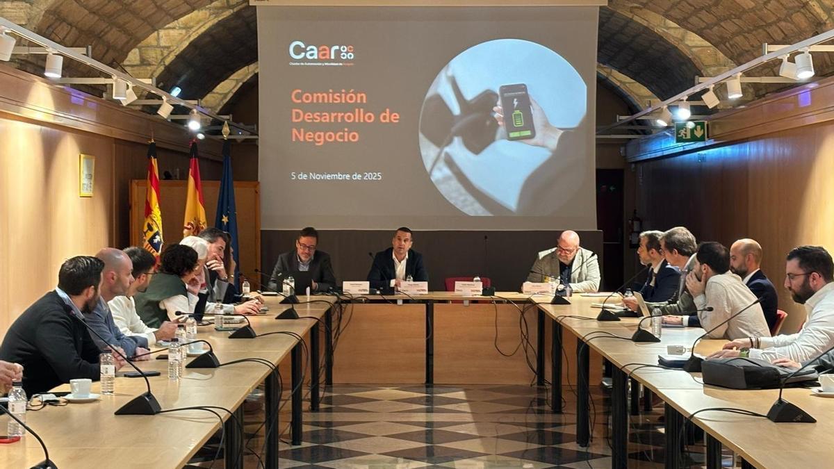 Una reciente reunión de la comisión de desarrollo de negocio del clúster aragonés del automóvil (Caar).