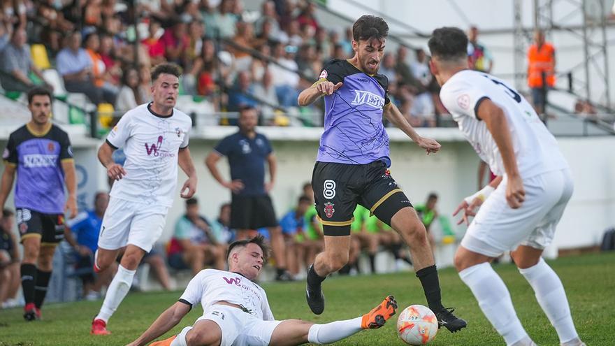 El Pozoblanco se lleva el derbi ante el Espeleño