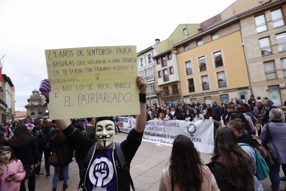 Manifestación feminista en Oviedo