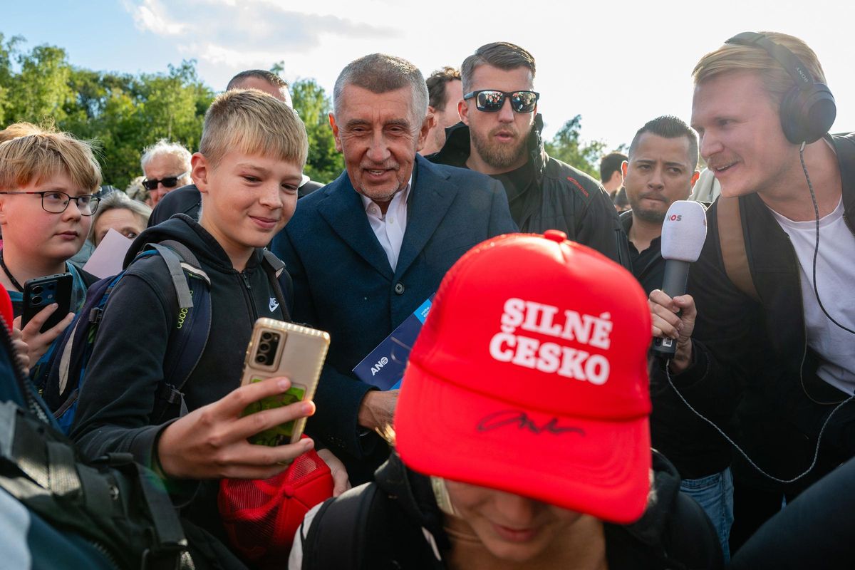El ‘trumpista’ Babis guanya les eleccions txeques i creix el bloc ultra