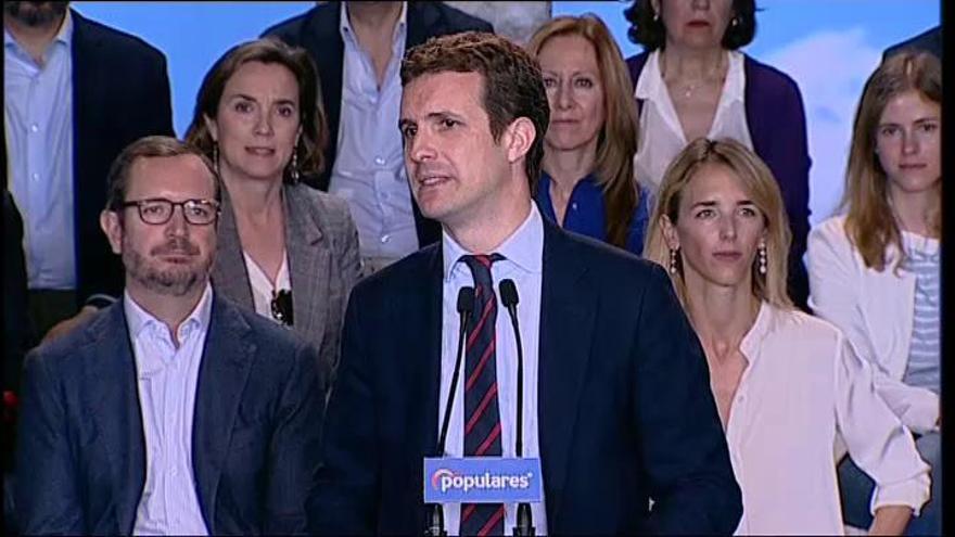 El PP de Casado sólo mantiene 10 de los 52 candidatos de Rajoy
