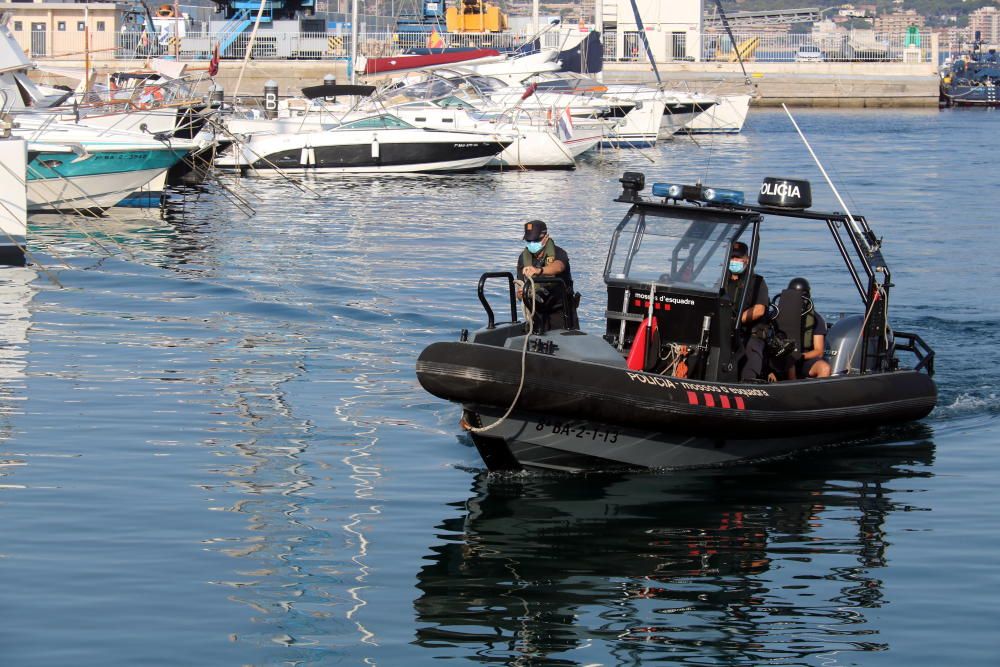 Els Mossos d'Esquadra comencen a patrullar al mar