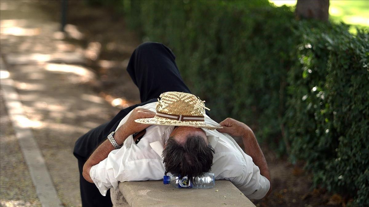 zentauroepp6756378 madrid 04 08 2007    ola de calor en madrid  en la imagen ge190909150944