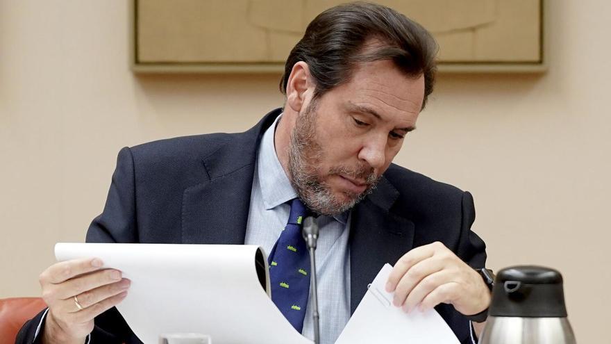 Óscar Puente protagoniza un desayuno informativo en el Ateneo de Madrid