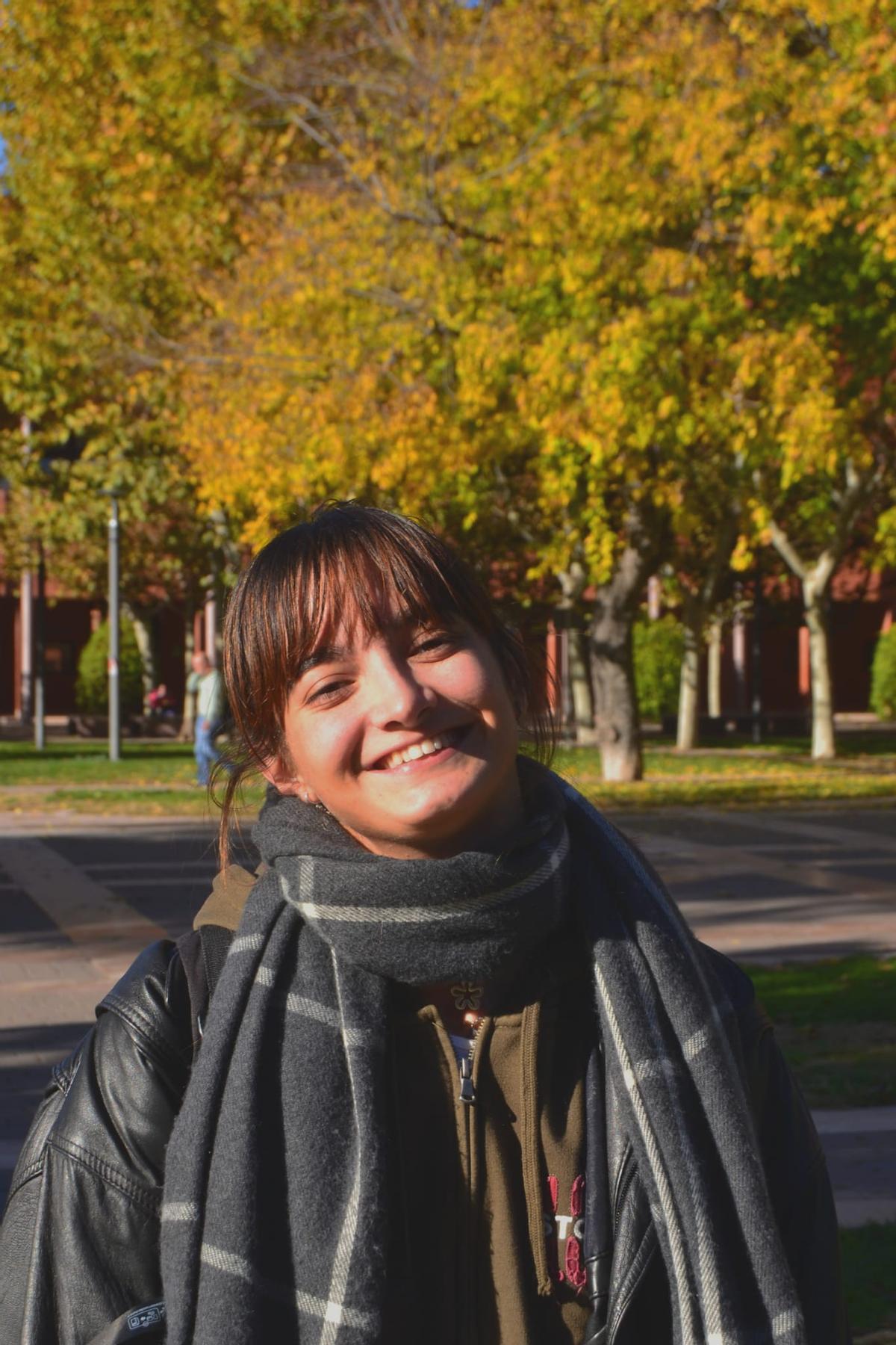 Corina, de 22 años, sueña con liderar un equipo diverso de hombres y mujeres especializado en reparación de motores