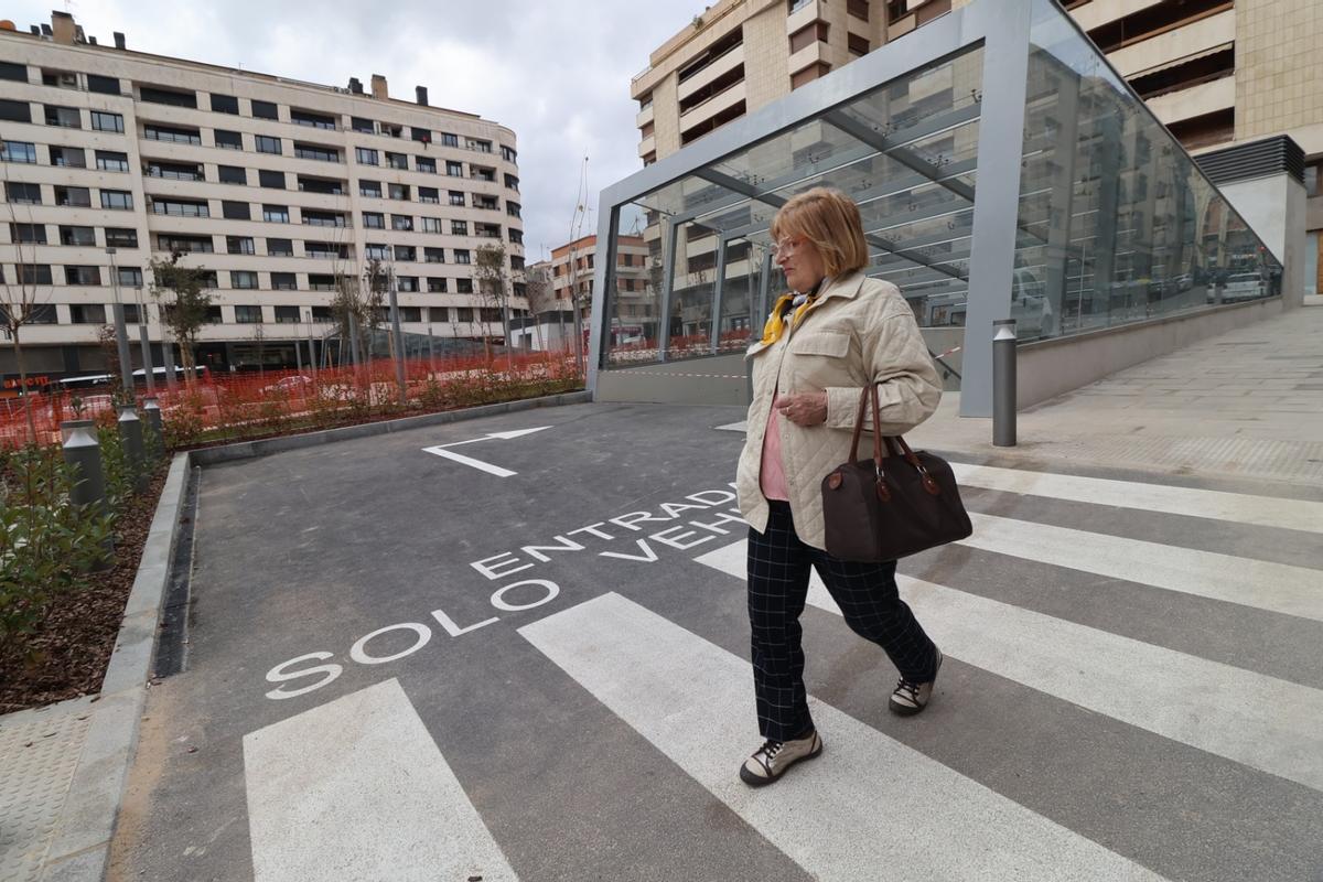 El parking de La Roseleda cerrado, en una imagen de este viernes