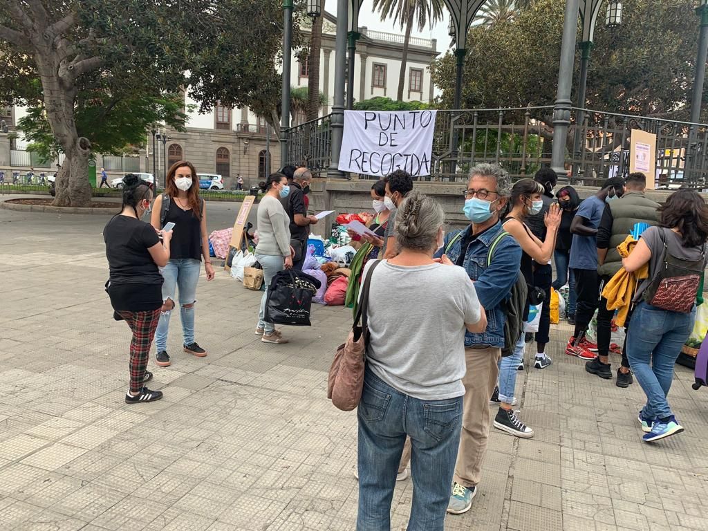 Recogida de ropa y comida para migrantes que pernoctan en la calle