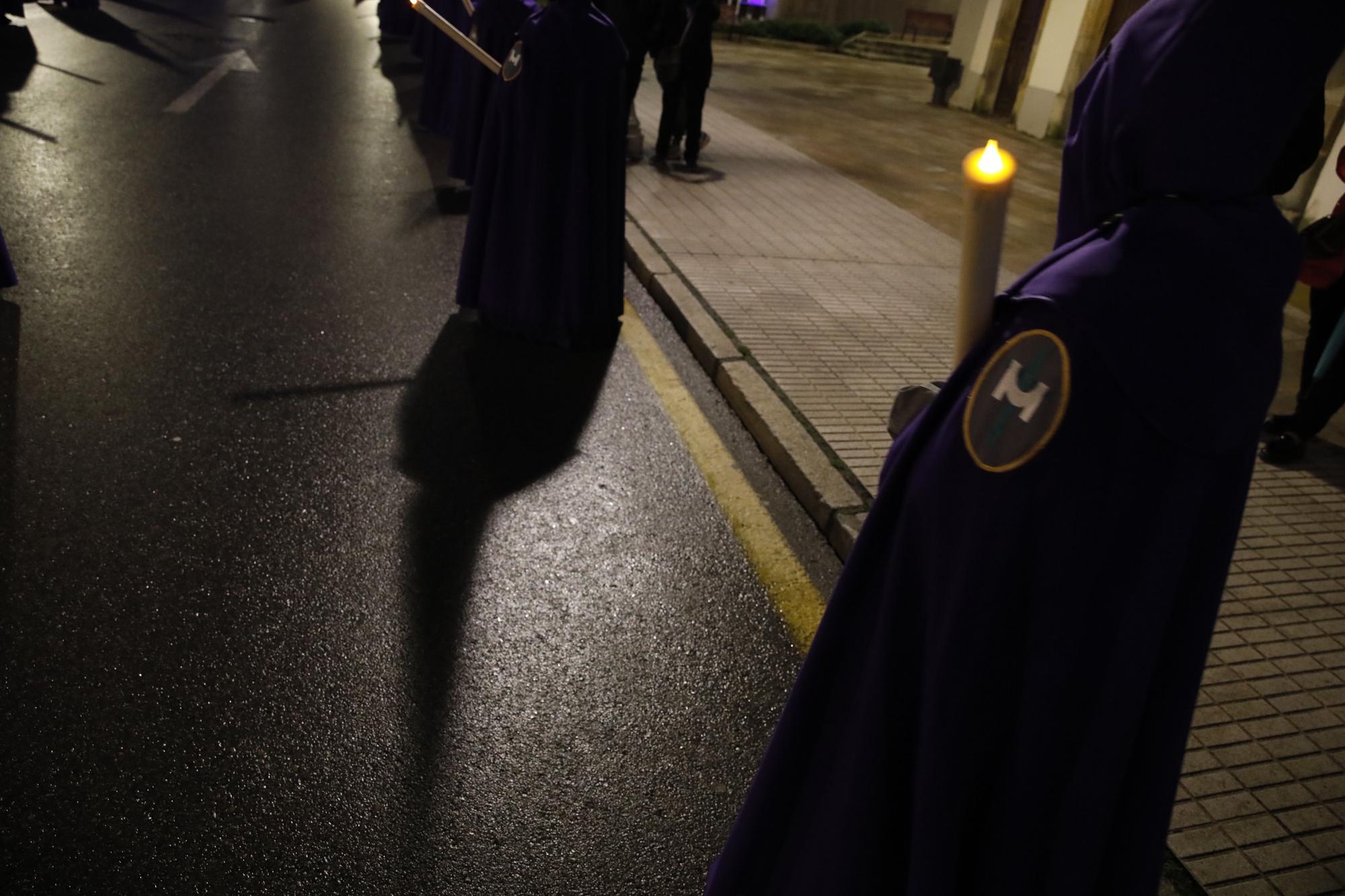 En imágenes: Procesión de Martes Santo en Gijón