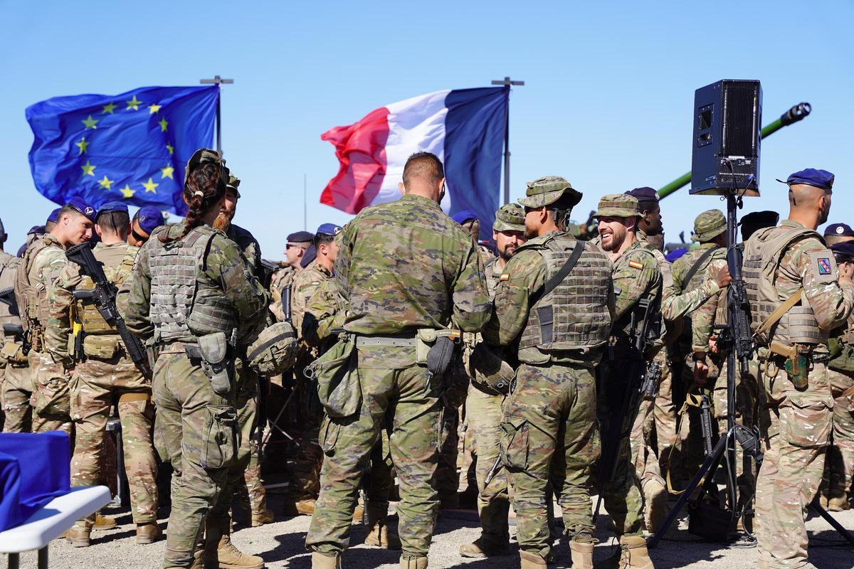 Militares españoles participando en las maniobras ORION-26 realizadas en Francia