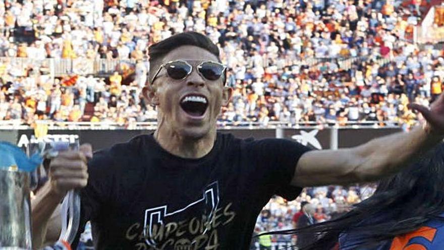 Gabriel Paulista durante la polémica celebración.