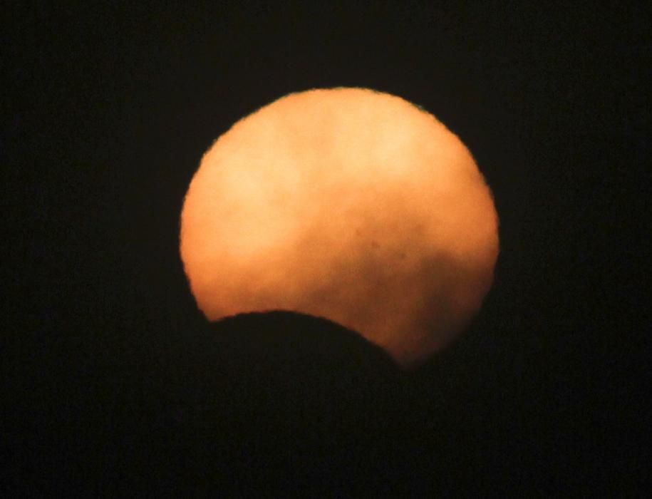 Así se vio el eclipse de Sol en Vigo