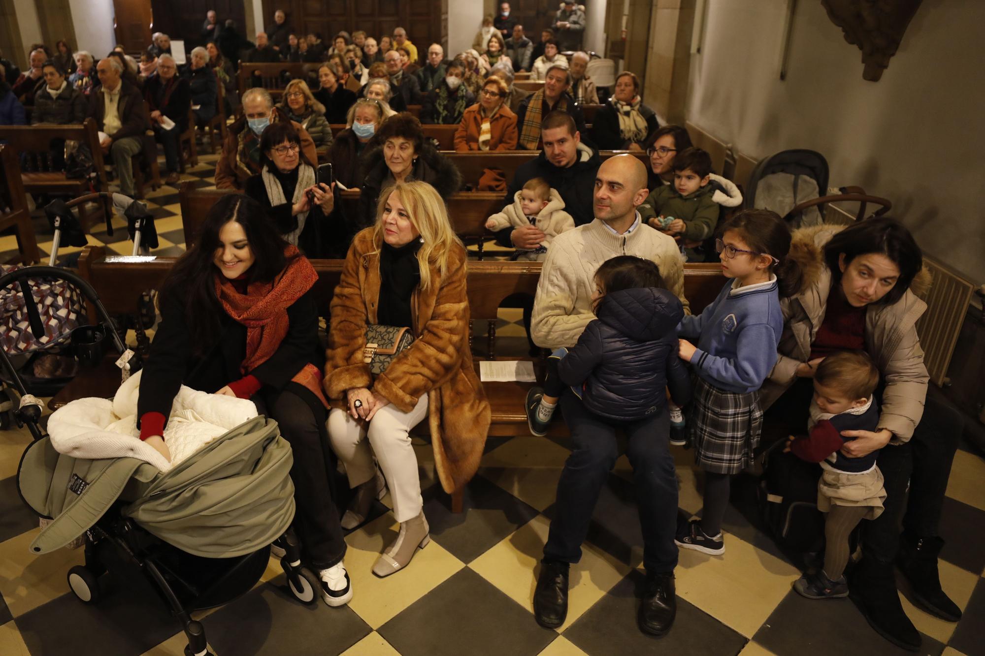 Las Pelayas celebran la Candelaria con la presentación de 16 niños