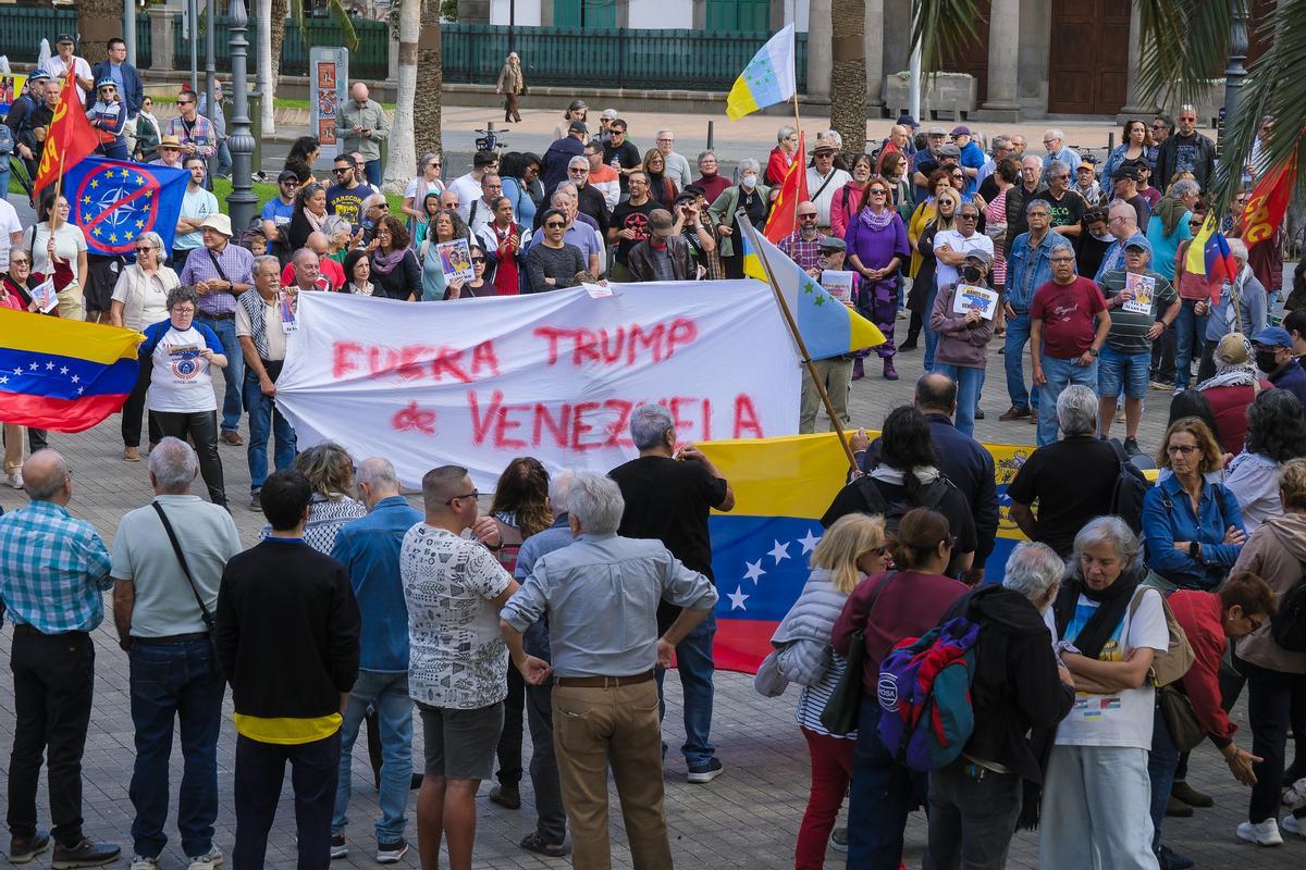 Concentración en apoyo al pueblo venezolano en Gran Canaria