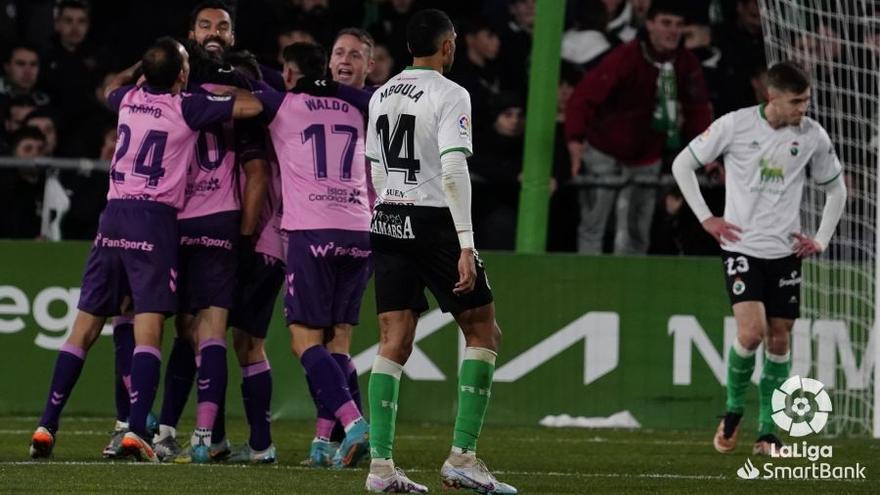 Iván Romero prolonga la racha del Tenerife (1-1)